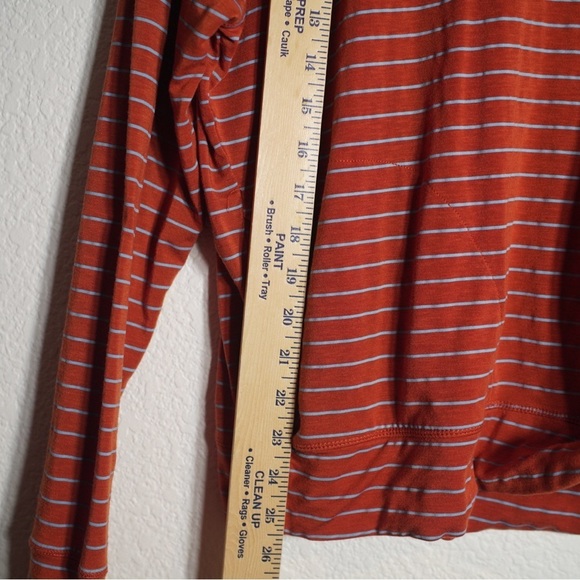 Prana Women's Sol Protect Gingerbread Stripe Turtleneck size Medium - Picture 12 of 13